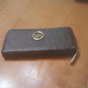 Michael Kors wallet